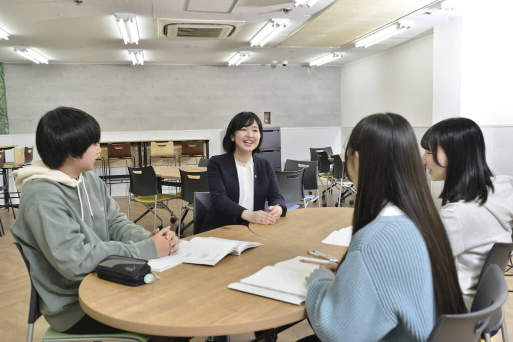 Gakken高等学院　ホームルームでの様子